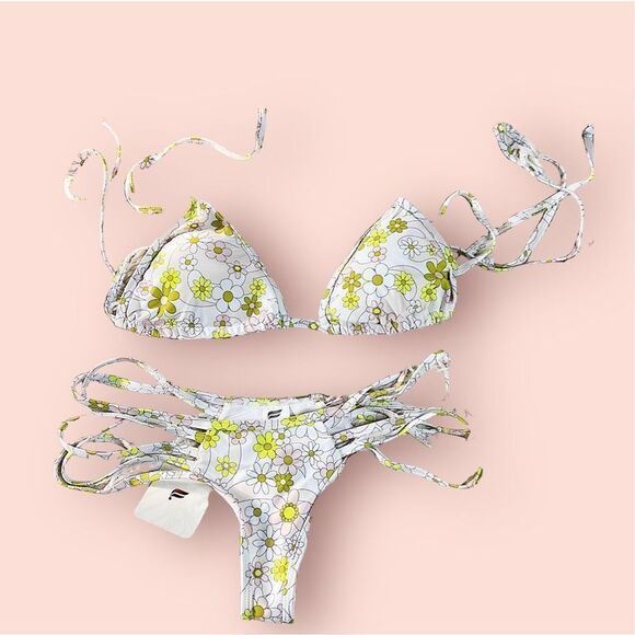 Fabletics NOA Strappy 2 Piece Bikini Floral NWT Size Small - Picture 1 of 8